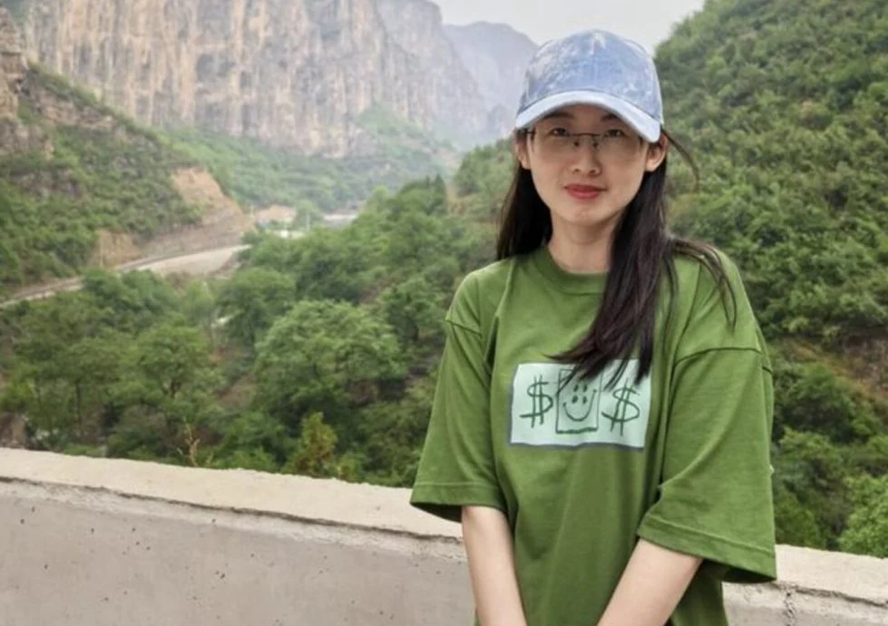 中国网文小说家“青竹酒”突停更 剖腹产子后成半植物人