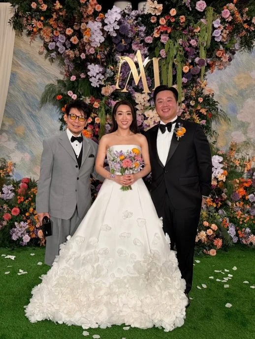 佘诗曼不是来马出席婚礼 与成龙谭咏麟香港贺豪门婚宴