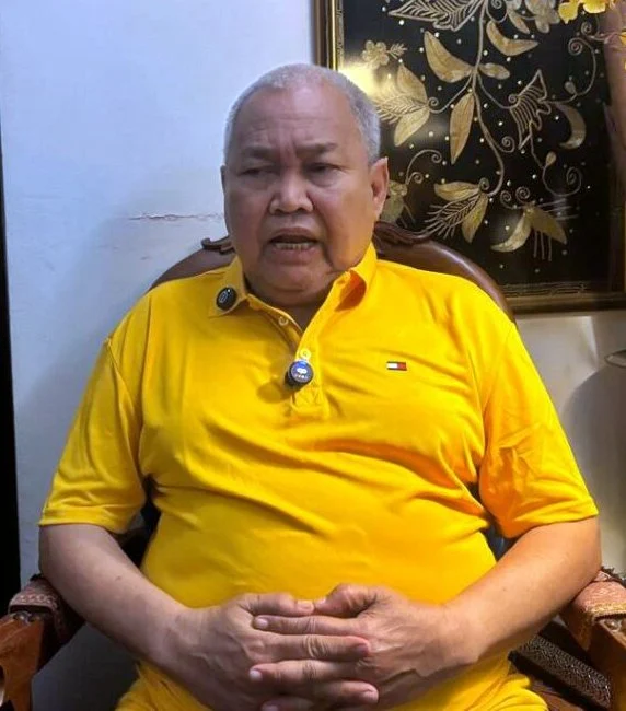 全国:(已签发)土著权威党(PUTRA)主席拿督依布拉欣阿里表示,国阵与国盟关系日益密切,犹如一场“不以原则为基础的政治婚姻”。