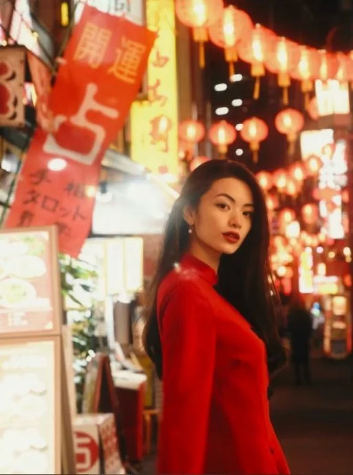吴建豪二婚后放闪 新婚妻低调台下应援