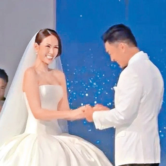 庄思明AI重现亡父祝福视频 杨明感谢妻子陪伴低潮