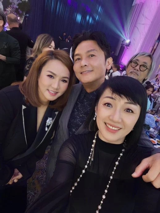 庄思明AI重现亡父祝福视频 杨明感谢妻子陪伴低潮