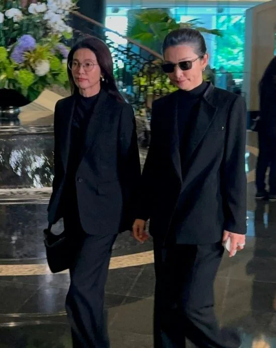 施南生追思会|林青霞张艾嘉近百名圈内人现身 梁朝伟刘嘉玲牵手到场致敬