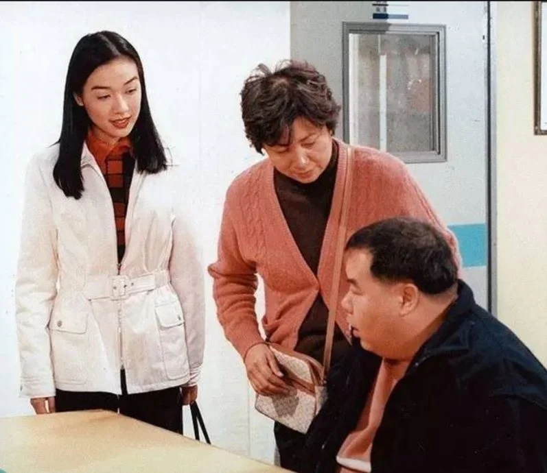 江美仪曾教训某港姐没家教 狠批吃相难看