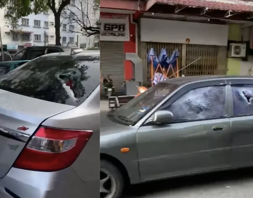 视频|疑不满多辆轿车违规停车 一众恶徒持棍当街怒砸车镜!