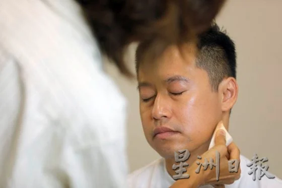 【男颜时代/03】男颜当道,如何打造自然又精致的伪素颜妆?