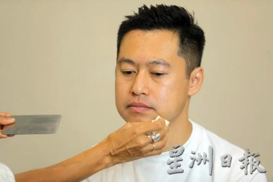 【男颜时代/03】男颜当道,如何打造自然又精致的伪素颜妆?