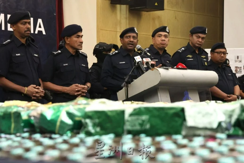 马机师印尼运毒被捕|机场毒品安检或力度不够·胡申:“排查毒品列安检重点”