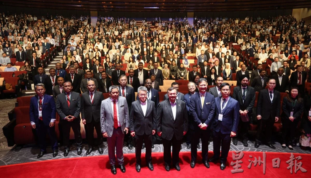 阿米尔韩查:迎接数字经济挑战 “税收政策须持续现代化”