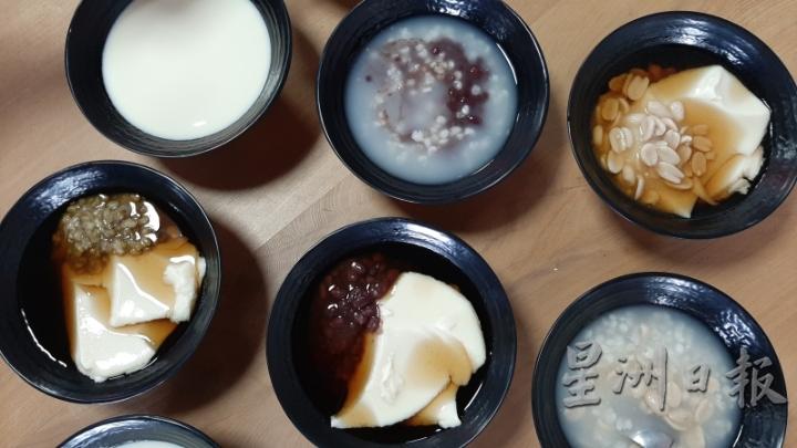 豆花口感绵密，配上古早味黑糖水清香不腻。