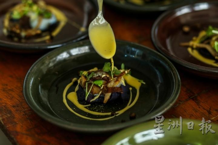 返乡的厨师+友善土地的食材+在地制作的陶盘=“产地到餐桌”=游客体验行程。(图:Nalson)