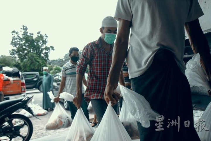 疫情期间，MyCARE向难民和移工群体伸出援手。