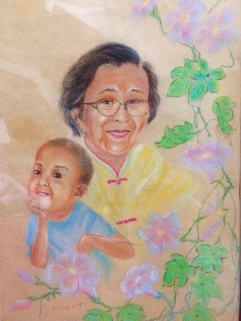 小喵画的粉彩画,悼念往生的母亲与乾儿子,也是女儿小米第一次对死亡的记忆。她乾儿子往生时只有11岁,而小米只有5岁。 小喵画的粉彩画,悼念往生的母亲与乾儿子,也是女儿小米第一次对死亡的记忆。她乾儿子往生时只有11岁,而小米只有5岁。