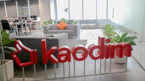 从零开始的kaodim.com，短短6年时间跃升东南亚领先的服务平台，他们提供的服务包罗万象，颠覆传统的服务业，开启服务新篇章。