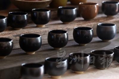 黄纬良的陶器作品。