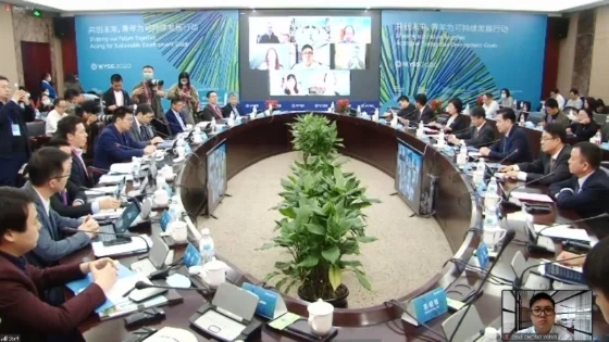 王宗勇(右下角)参与2020年线上全球青年科技领袖圆桌会议。 王宗勇(右下角)参与2020年线上全球青年科技领袖圆桌会议。