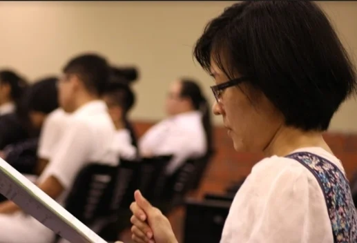蔡福花跟学生聊性平话题时,会以适龄为原则。(照片来源:受访者提供) 蔡福花跟学生聊性平话题时,会以适龄为原则。(照片来源:受访者提供)